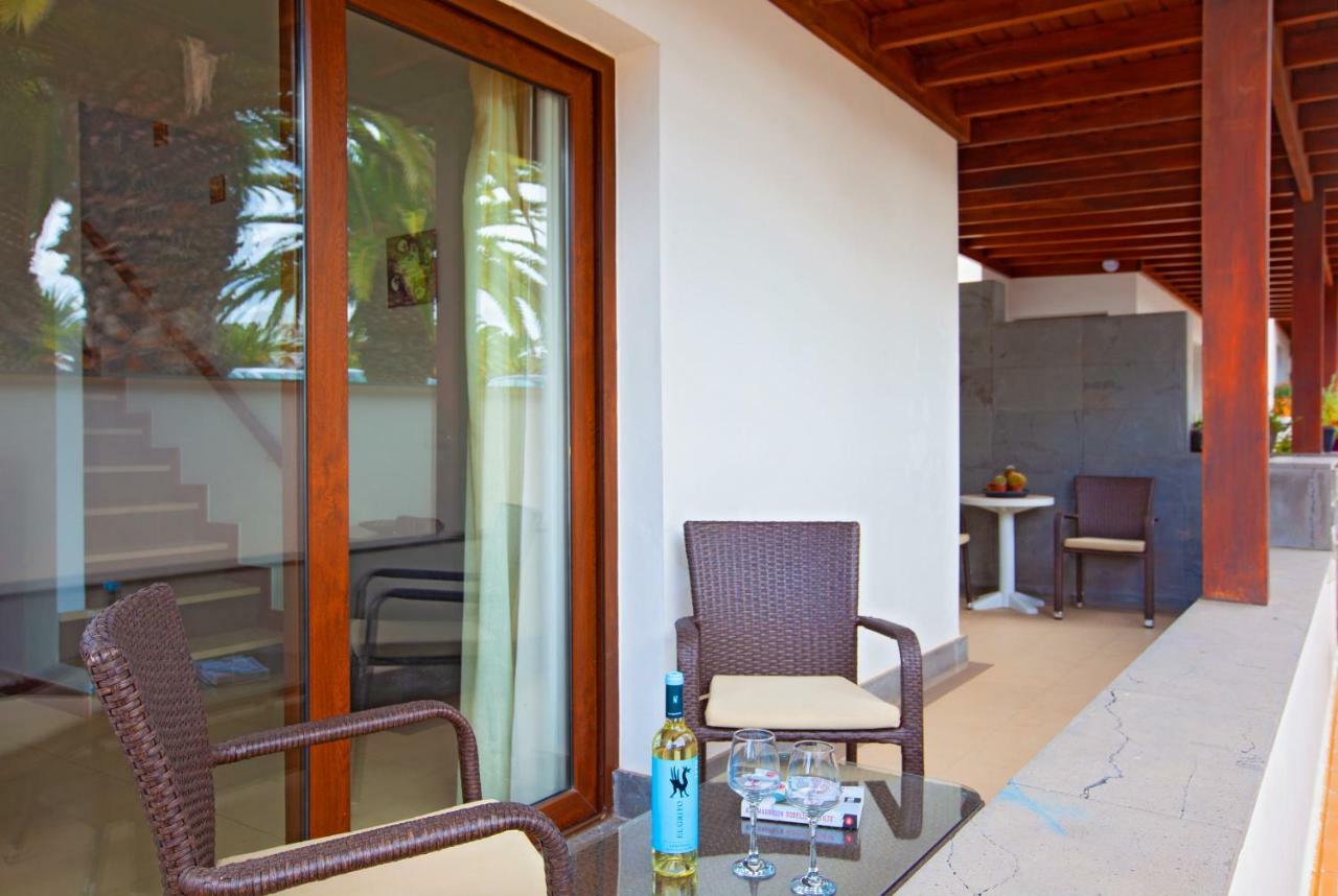 Iris Appartement Puerto Calero Buitenkant foto